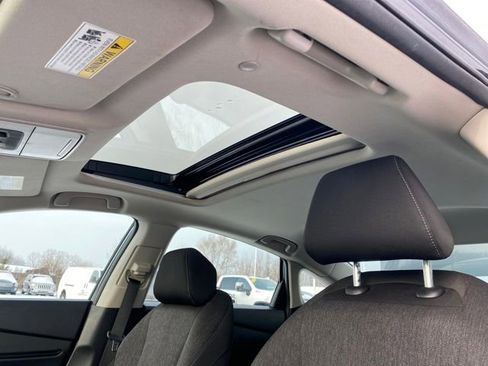 Used 2024 Honda Accord EX image 12