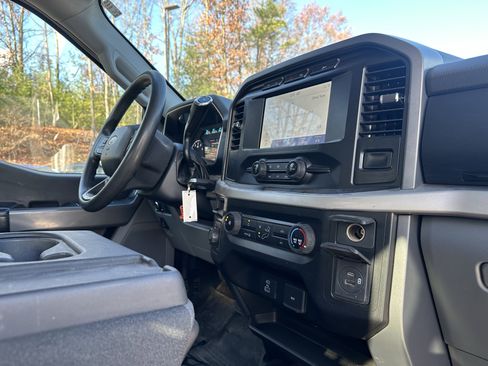 Used 2021 Ford F150 XLT w/ FX4 Off-Road Package image 34