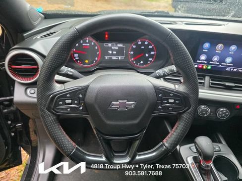 Used 2024 Chevrolet Trax RS w/ Driver Confidence Package FWD image 8