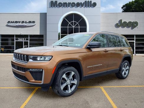 New 2026 Jeep Grand Cherokee Limited AWD/4WD image 1