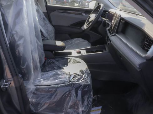 New 2026 Volkswagen Tiguan S image 39