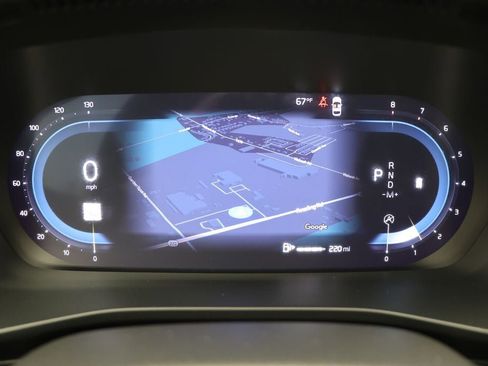 Used 2025 Volvo XC40 B5 Core image 19