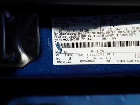 Certified 2019 Ford Escape SEL image 35