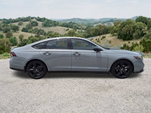 Used 2025 Honda Accord Sport image 12