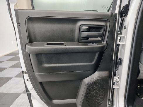 Used 2019 RAM 1500 Express w/ Express Value Package AWD/4WD image 23