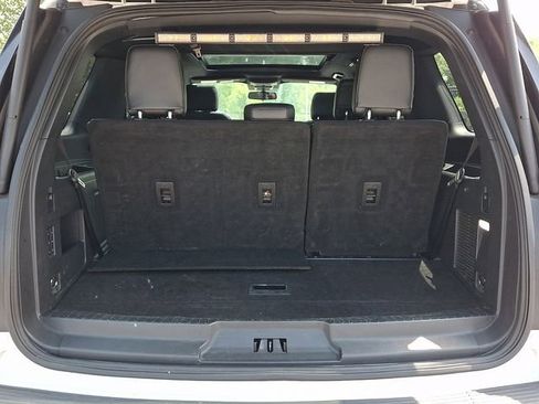 Used 2019 Ford Expedition Limited w/ Equipment Group 302A AWD/4WD image 29