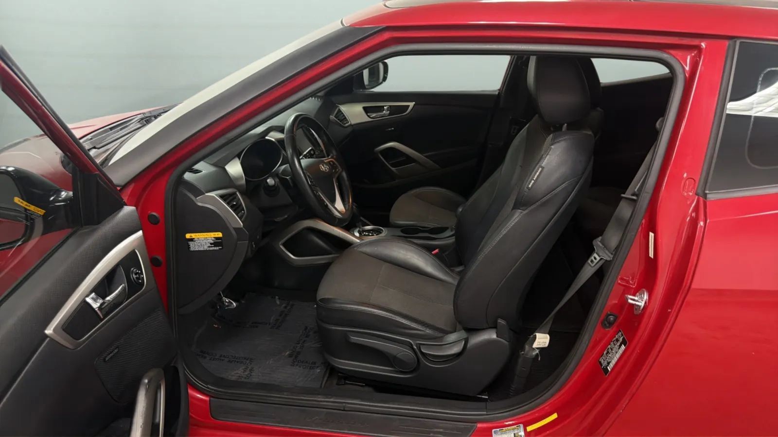 Used 2013 Hyundai Veloster w/ Style Pkg FWD image 19