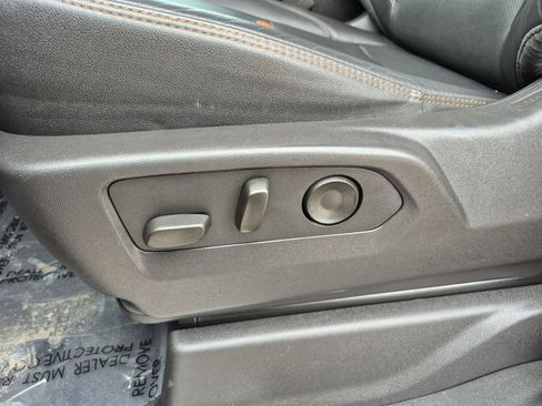 Used 2024 GMC Sierra 1500 AT4 image 15