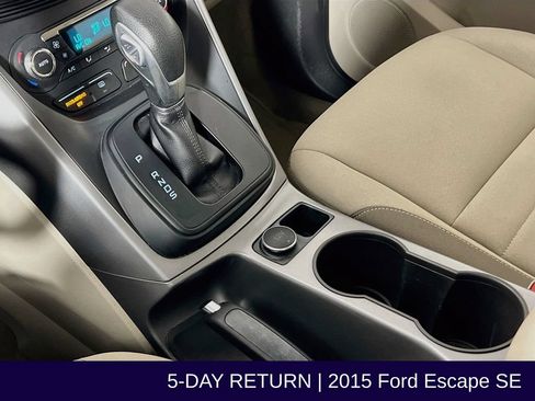 Used 2015 Ford Escape SE w/ Equipment Group 201A AWD/4WD image 22
