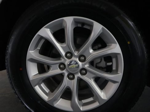 Used 2020 Chevrolet Equinox LS w/ LS Convenience Package AWD/4WD image 31