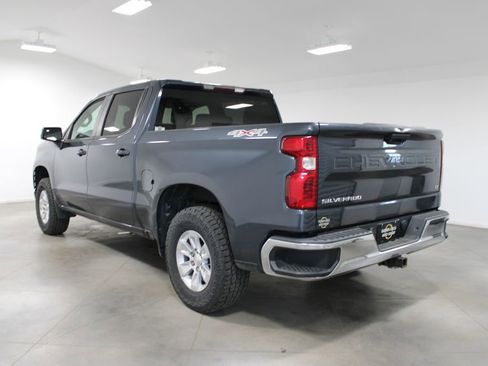 Used 2020 Chevrolet Silverado 1500 LT AWD/4WD image 7