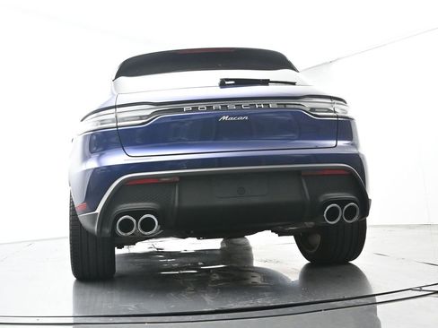 Certified 2025 Porsche Macan AWD/4WD image 49