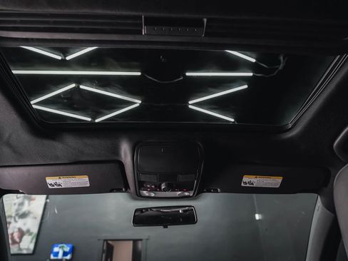 Used 2012 Volkswagen Golf 4-Door image 44