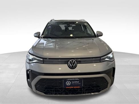 Used 2025 Volkswagen Taos SEL image 10