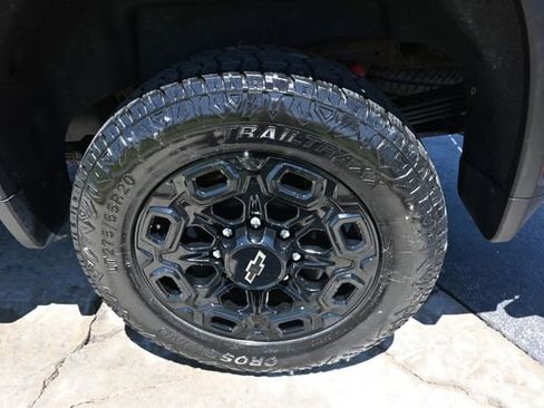 Used 2022 Chevrolet Silverado 2500 LTZ w/ LTZ Plus Package AWD/4WD image 13
