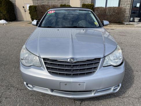 Used 2010 Chrysler Sebring Touring image 9