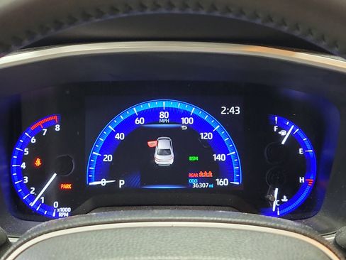 Used 2020 Toyota Corolla XLE image 22