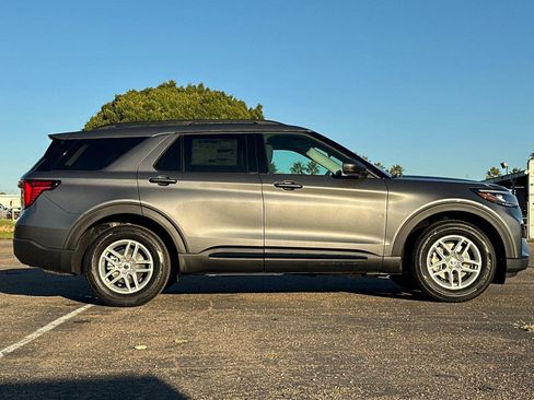New 2026 Ford Explorer Active image 3