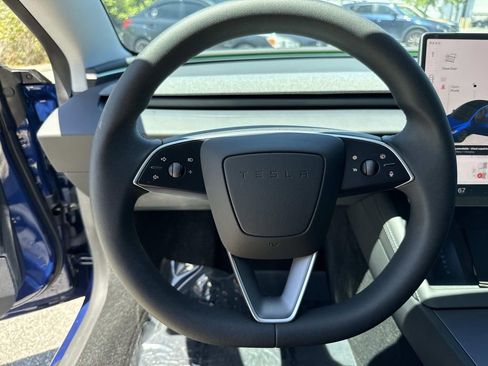 Used 2025 Tesla Model 3 Long Range image 40