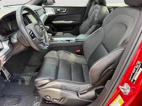 Used 2019 Volvo S60 T6 R-Design AWD/4WD image 16