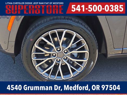 New 2026 Jeep Grand Cherokee Summit AWD/4WD image 16