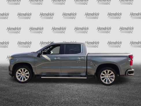 Used 2020 Chevrolet Silverado 1500 High Country w/ Technology Package AWD/4WD image 13