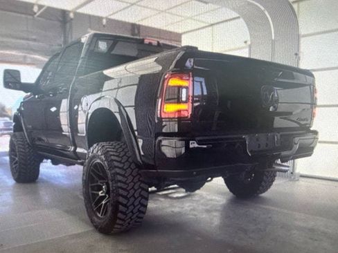Used 2023 RAM 2500 Limited AWD/4WD image 11