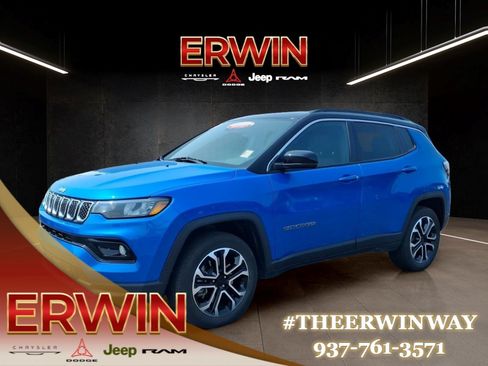 Used 2023 Jeep Compass Limited AWD/4WD image 3