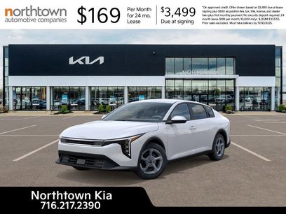 New 2025 Kia K4 LXS