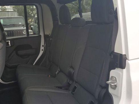 New 2026 Jeep Gladiator Sport image 13