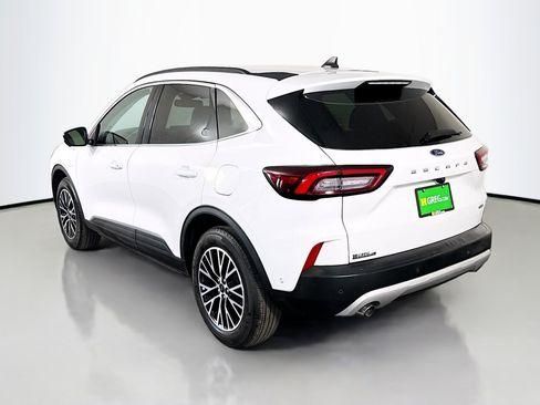 Used 2023 Ford Escape SE w/ PHEV Premium Package image 7