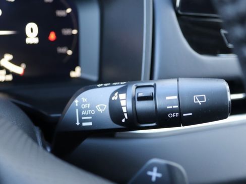 Used 2025 Mitsubishi Outlander SEL AWD/4WD image 9