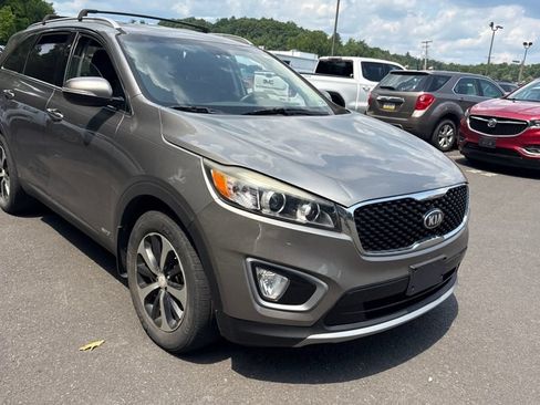 Used 2016 Kia Sorento EX w/ EX Premium Package AWD/4WD image 3