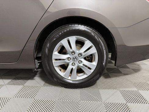 Used 2011 Honda Accord LX-P image 17