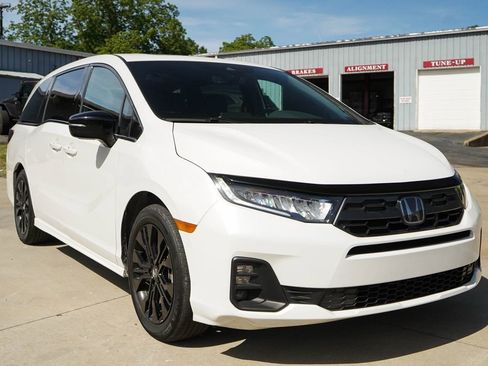 Used 2025 Honda Odyssey Sport-L image 36