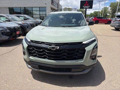 Used 2025 Chevrolet Equinox LT w/ Safety and Technology Package FWD image 2