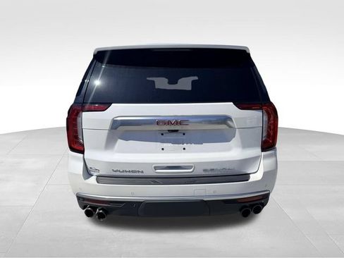 Used 2024 GMC Yukon Denali w/ Advanced Technology Package AWD/4WD image 6