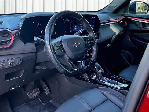Used 2024 Chevrolet TrailBlazer RS w/ Driver Confidence Package image 4