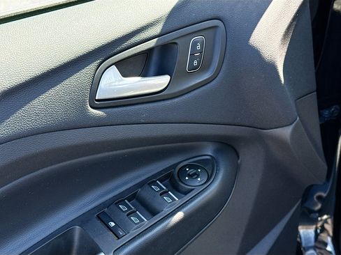 Used 2019 Ford Escape SE image 8