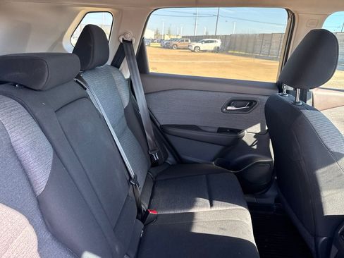 Certified 2023 Nissan Rogue SV FWD image 31