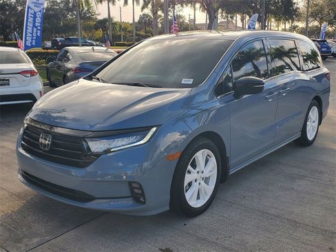 Used 2023 Honda Odyssey Sport image 3