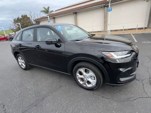 Certified 2023 Honda HR-V LX image 2