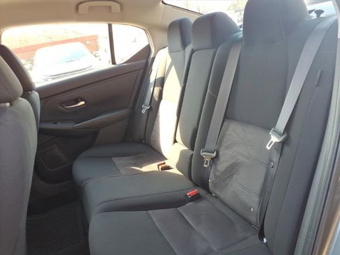 Used 2022 Nissan Sentra SR w/ Midnight Edition image 9