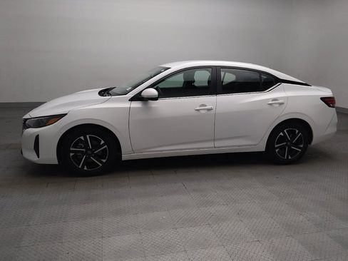 Used 2025 Nissan Sentra SV FWD image 2
