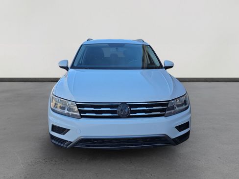 Used 2018 Volkswagen Tiguan S image 8