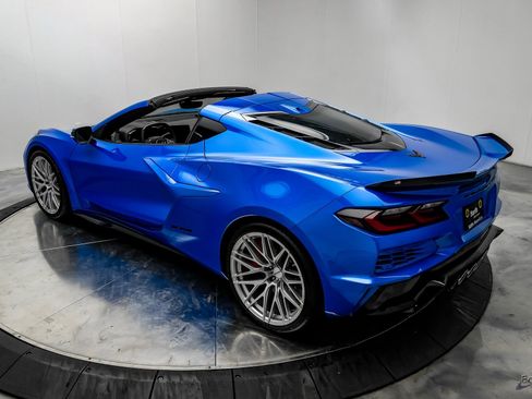 Used 2024 Chevrolet Corvette Z06 image 14