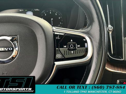 Used 2019 Volvo XC60 T5 Inscription w/ Protection Package Premier image 19
