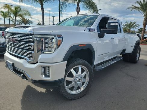 Used 2021 GMC Sierra 3500 Denali w/ Denali Ultimate Package AWD/4WD image 3