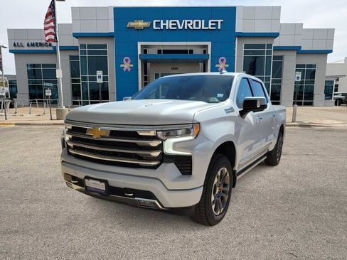 New 2026 Chevrolet Silverado 1500 High Country w/ Technology Package AWD/4WD image 1