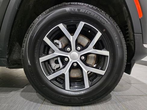 Used 2024 Jeep Grand Cherokee L Limited AWD/4WD image 26